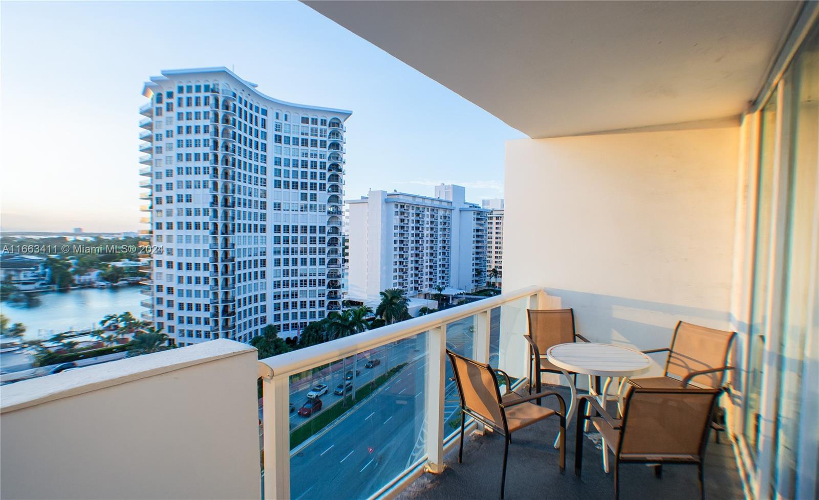 5601 Collins Ave # 1123