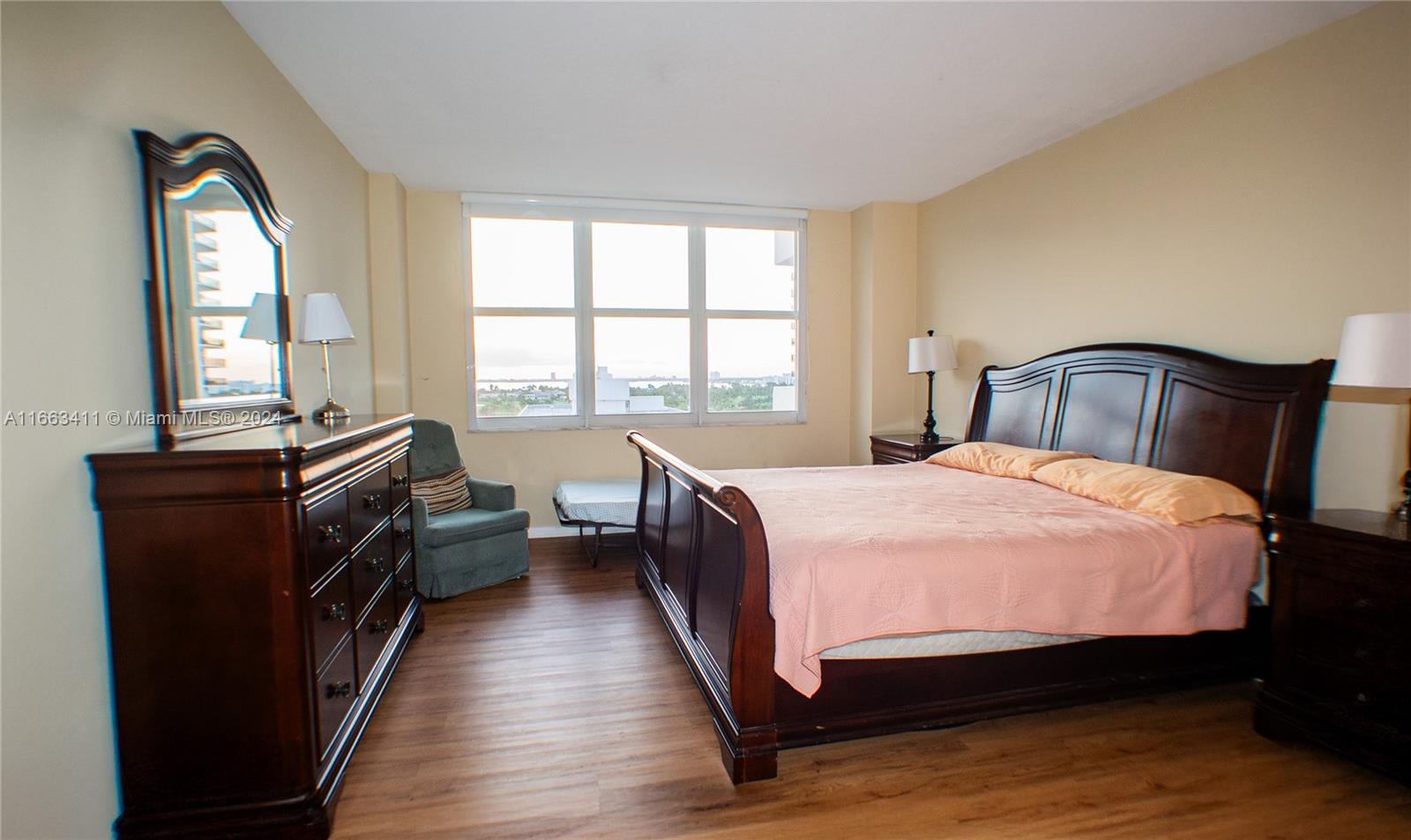 5601 Collins Ave # 1123