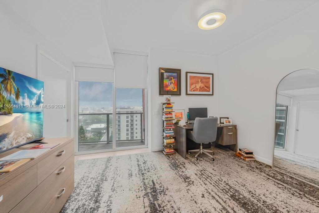 601 NE 27th St # 1002