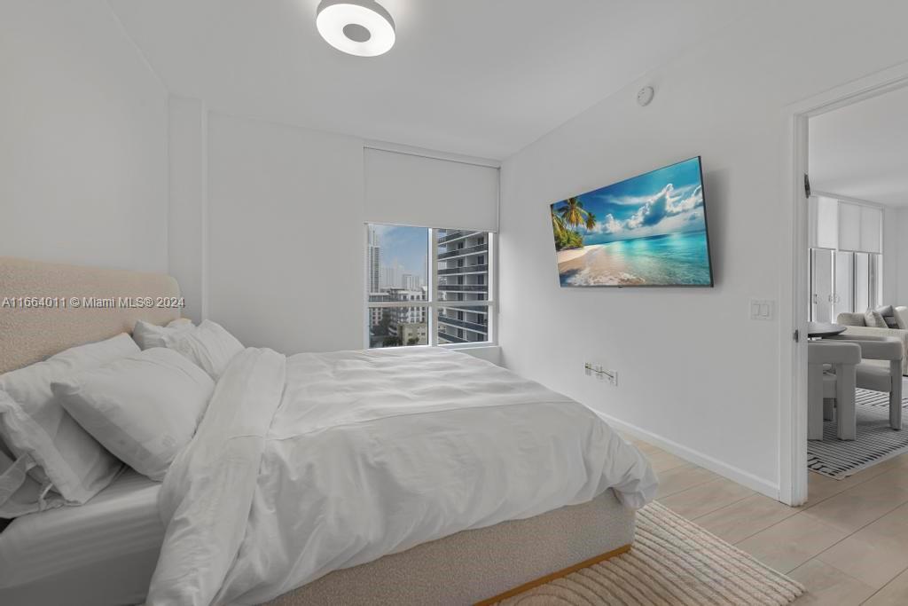 601 NE 27th St # 1002