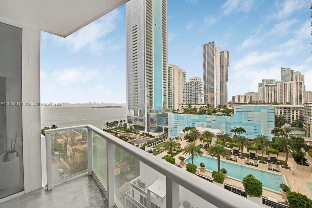 601 NE 27th St # 1002