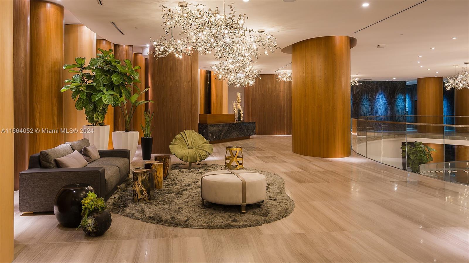 488 NE 18th St # 4500