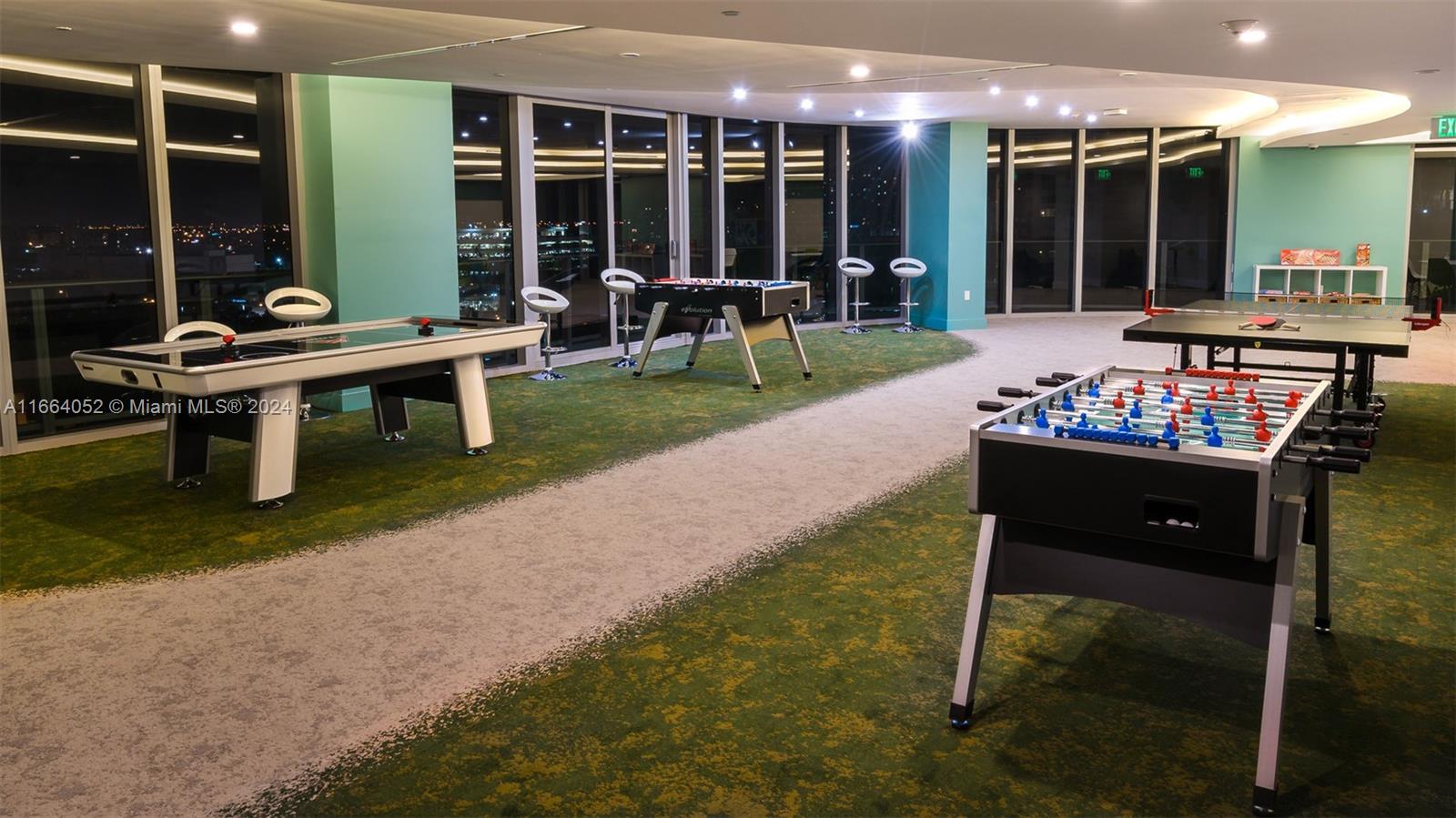 488 NE 18th St # 4500