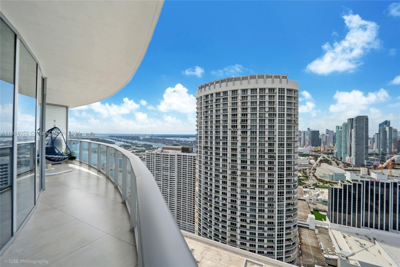 488 NE 18th St # 4500