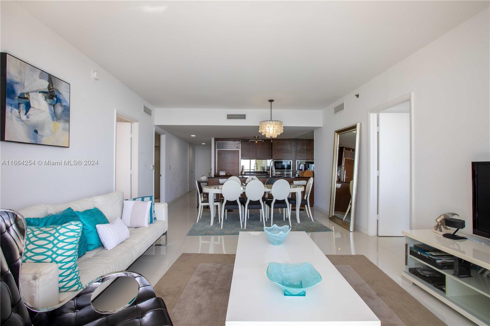 475 Brickell Ave # 5007