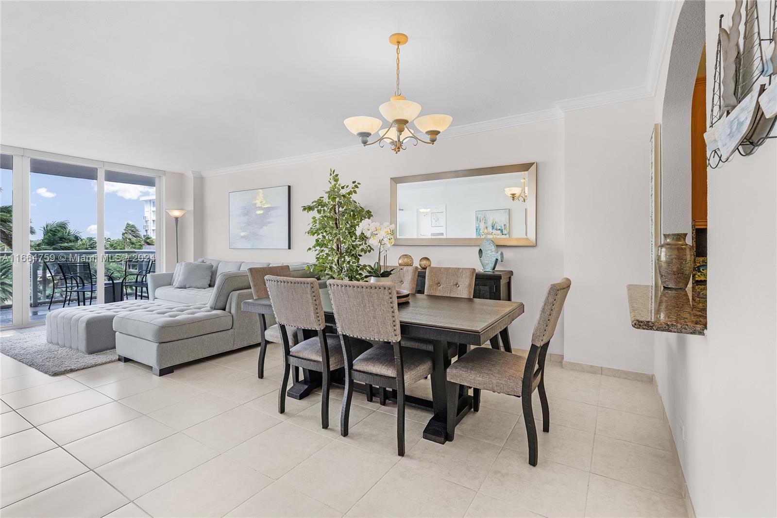 5601 Collins Ave # 417