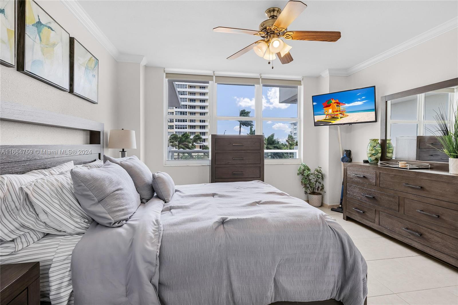 5601 Collins Ave # 417