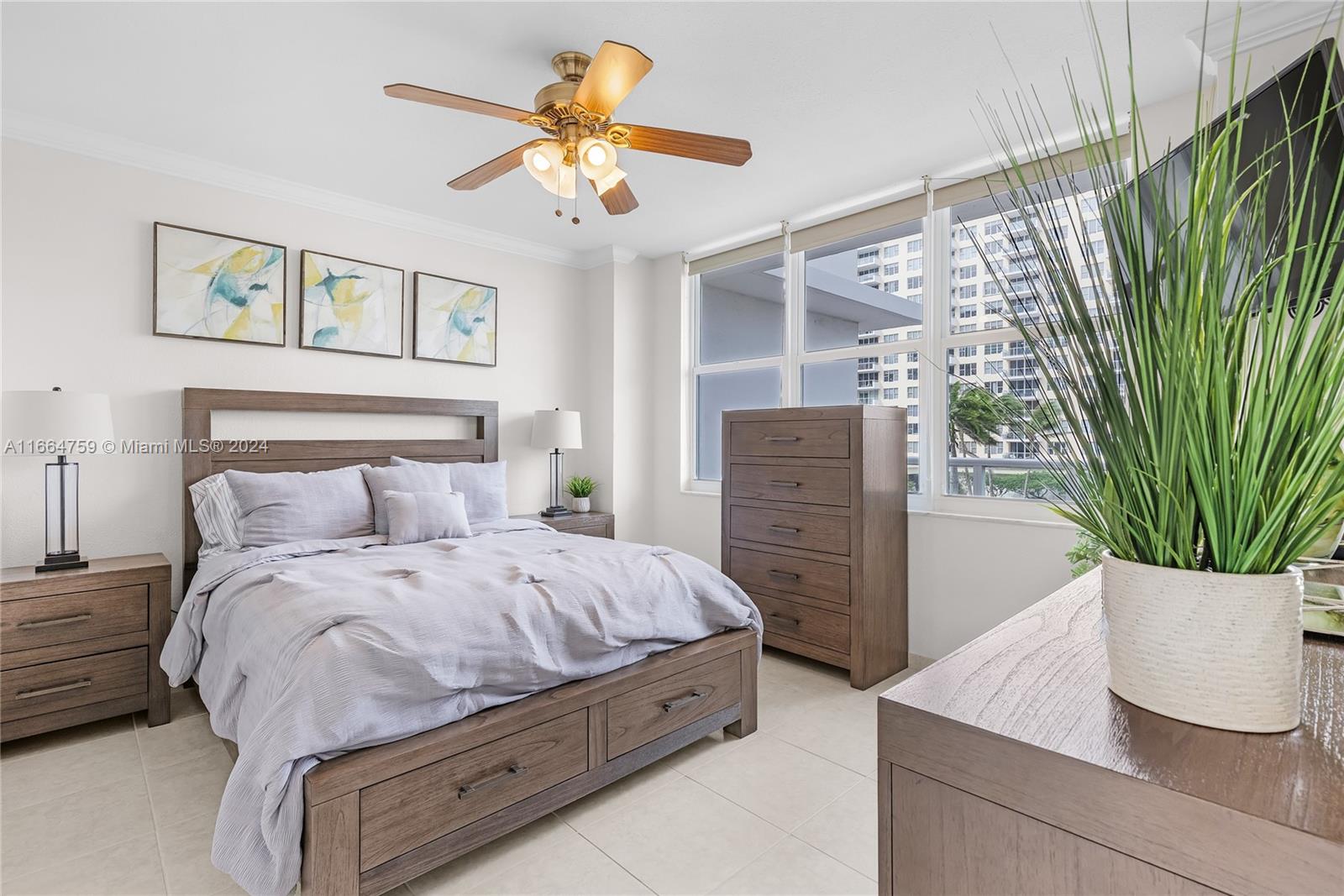 5601 Collins Ave # 417