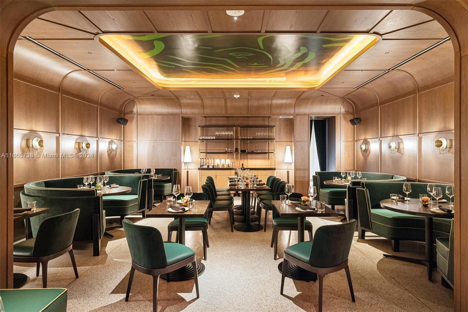 601 NE 1st Ave # 5112 Unit: PH-5112