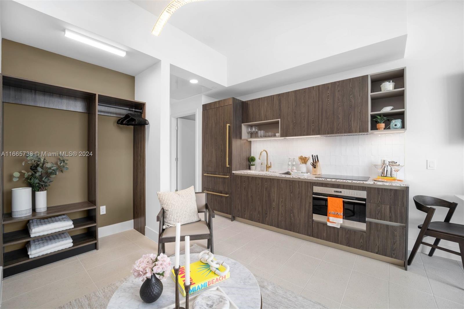 601 NE 1st Ave # 5112 Unit: PH-5112