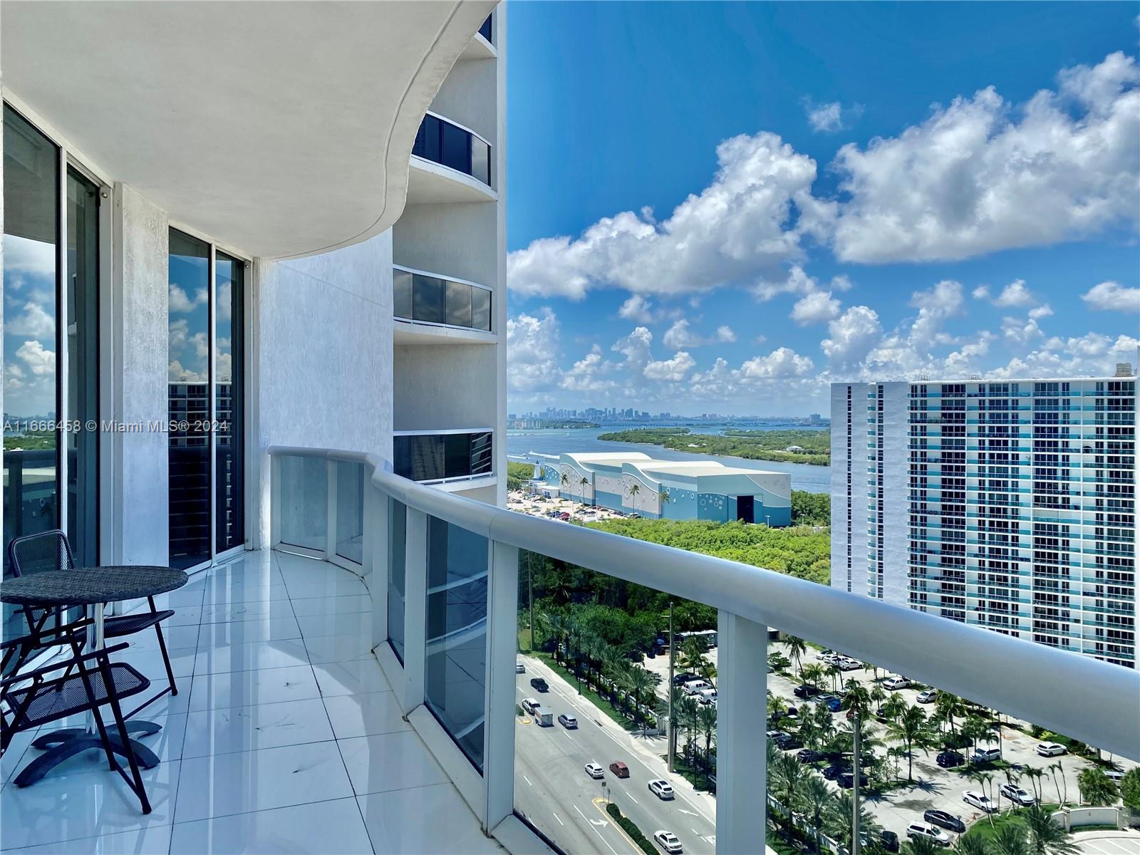 15811 Collins Ave # 1605