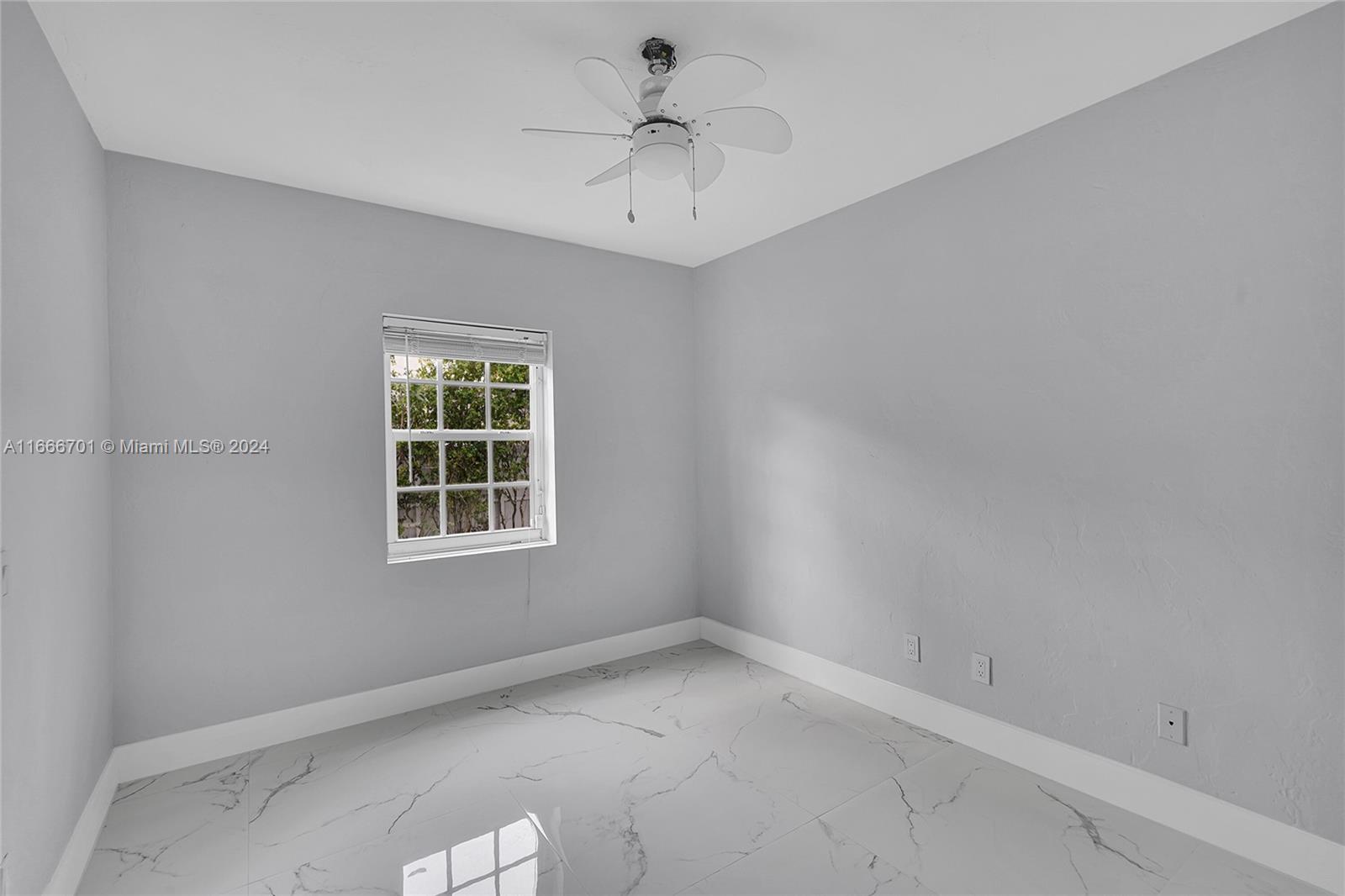 3814 SW 59th Ave