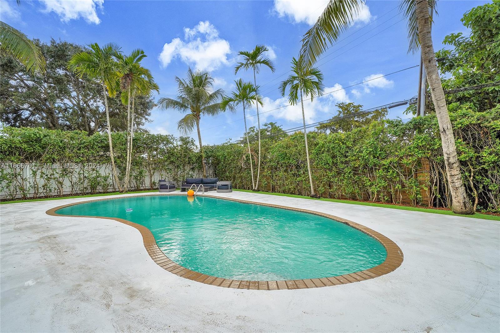 3814 SW 59th Ave
