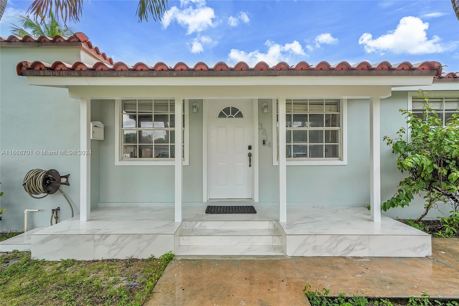 3814 SW 59th Ave