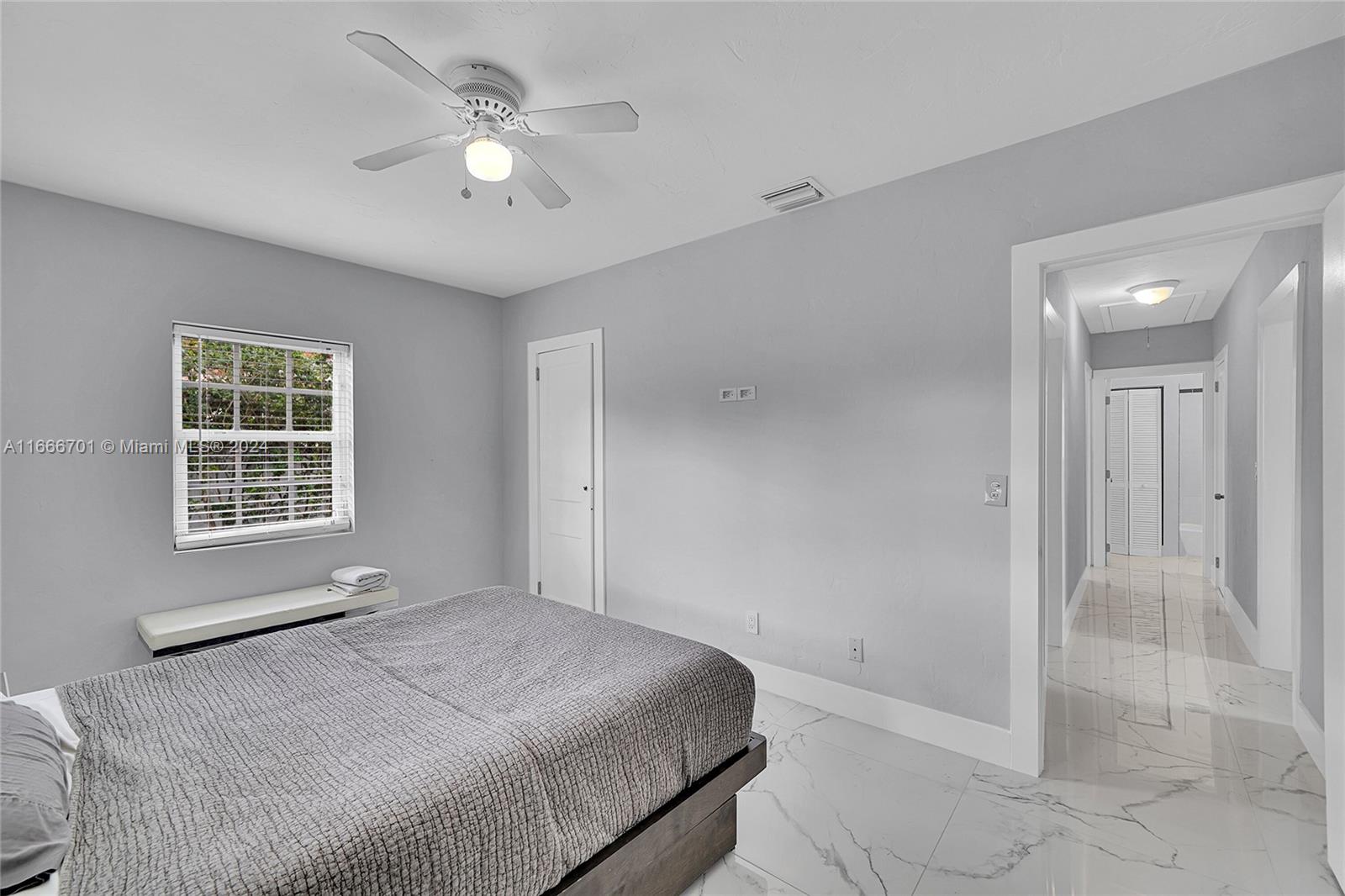 3814 SW 59th Ave