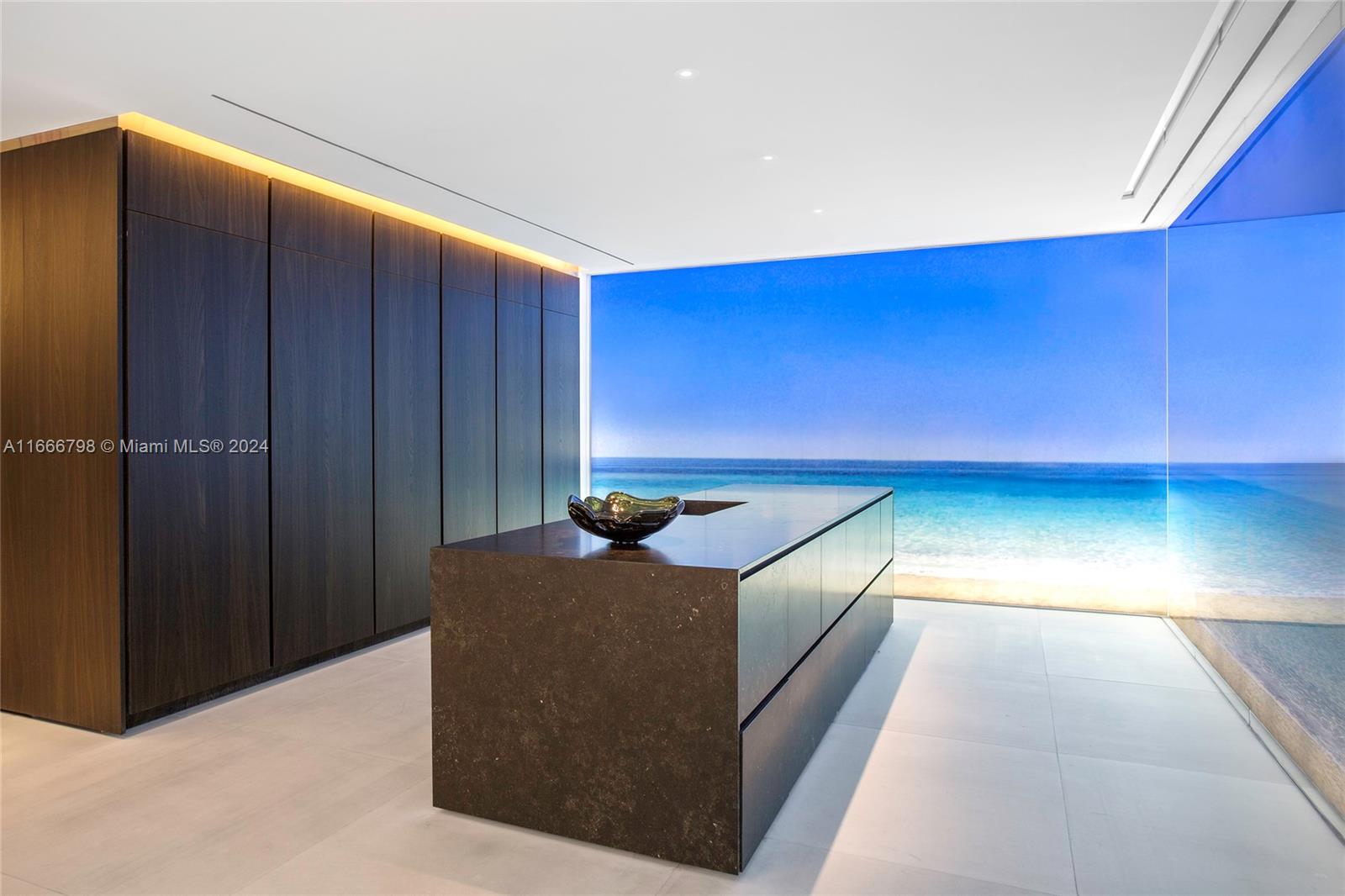 2000 S Ocean Drive # 21A