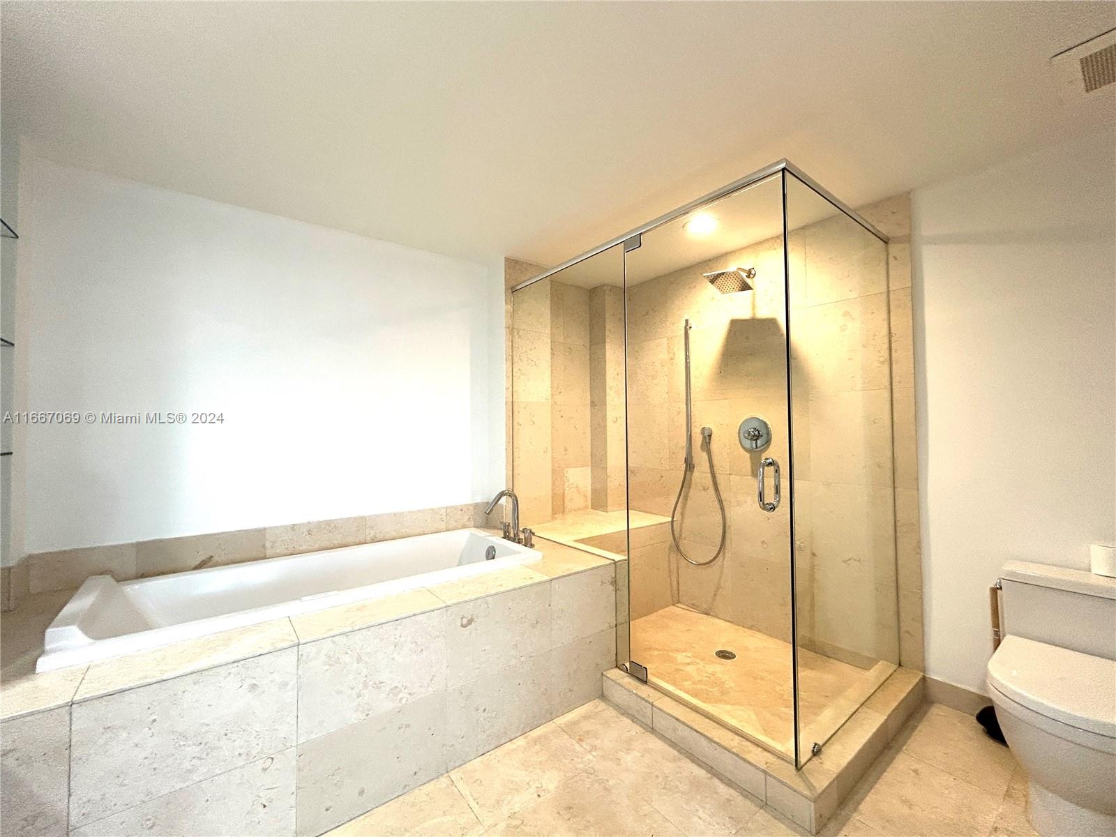 475 BRICKELL AV # 3107