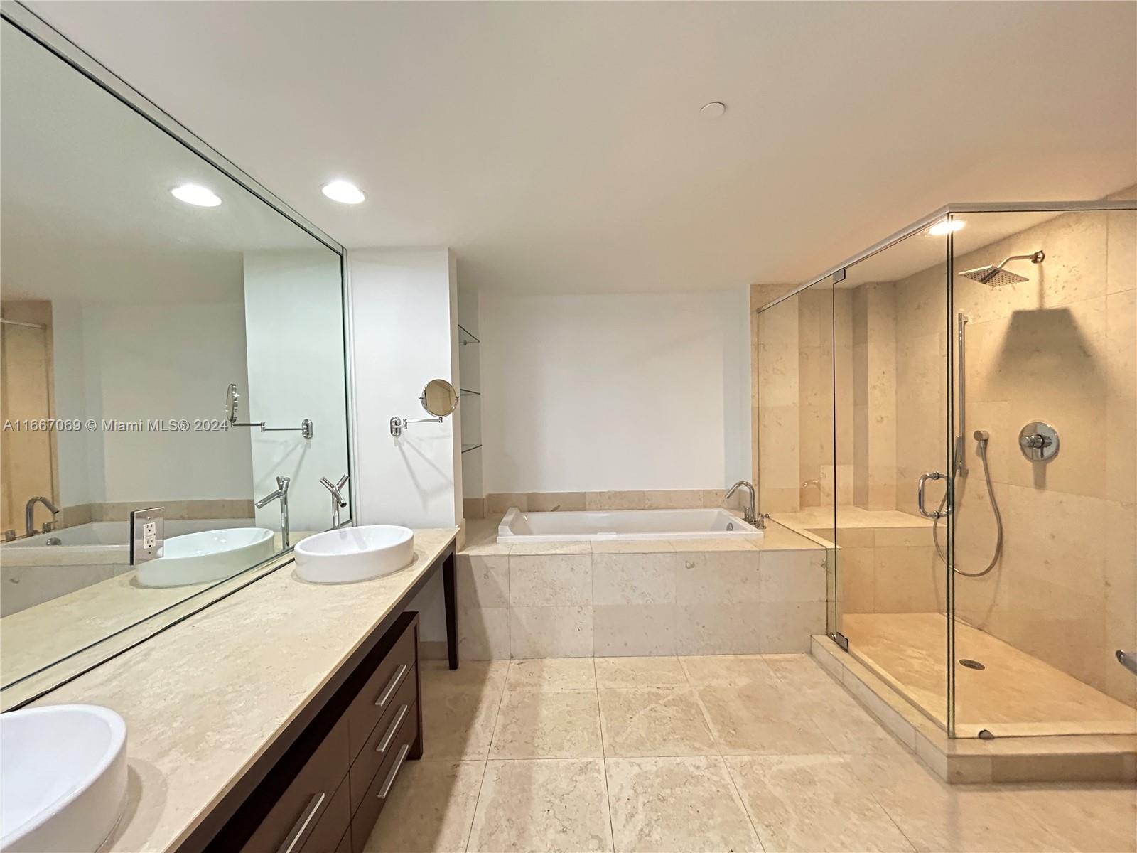475 BRICKELL AV # 3107