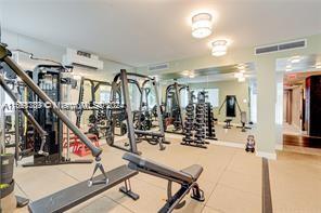 125 Ocean Dr # F0203