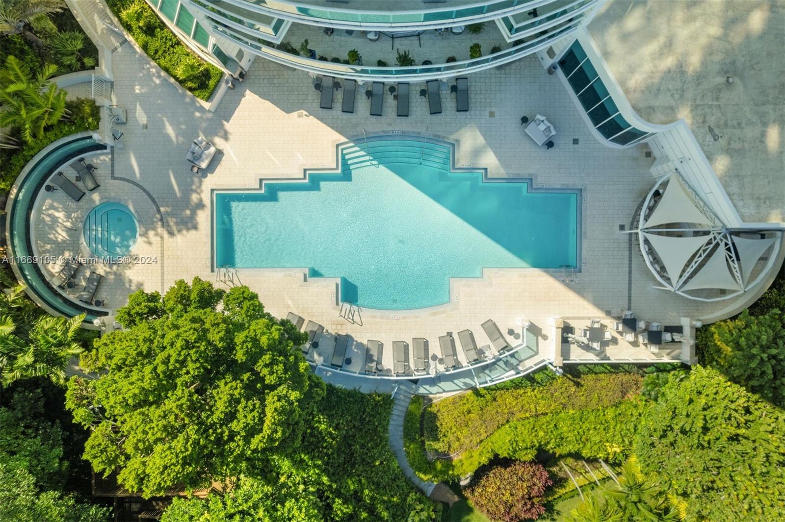 2127 Brickell Ave # 904