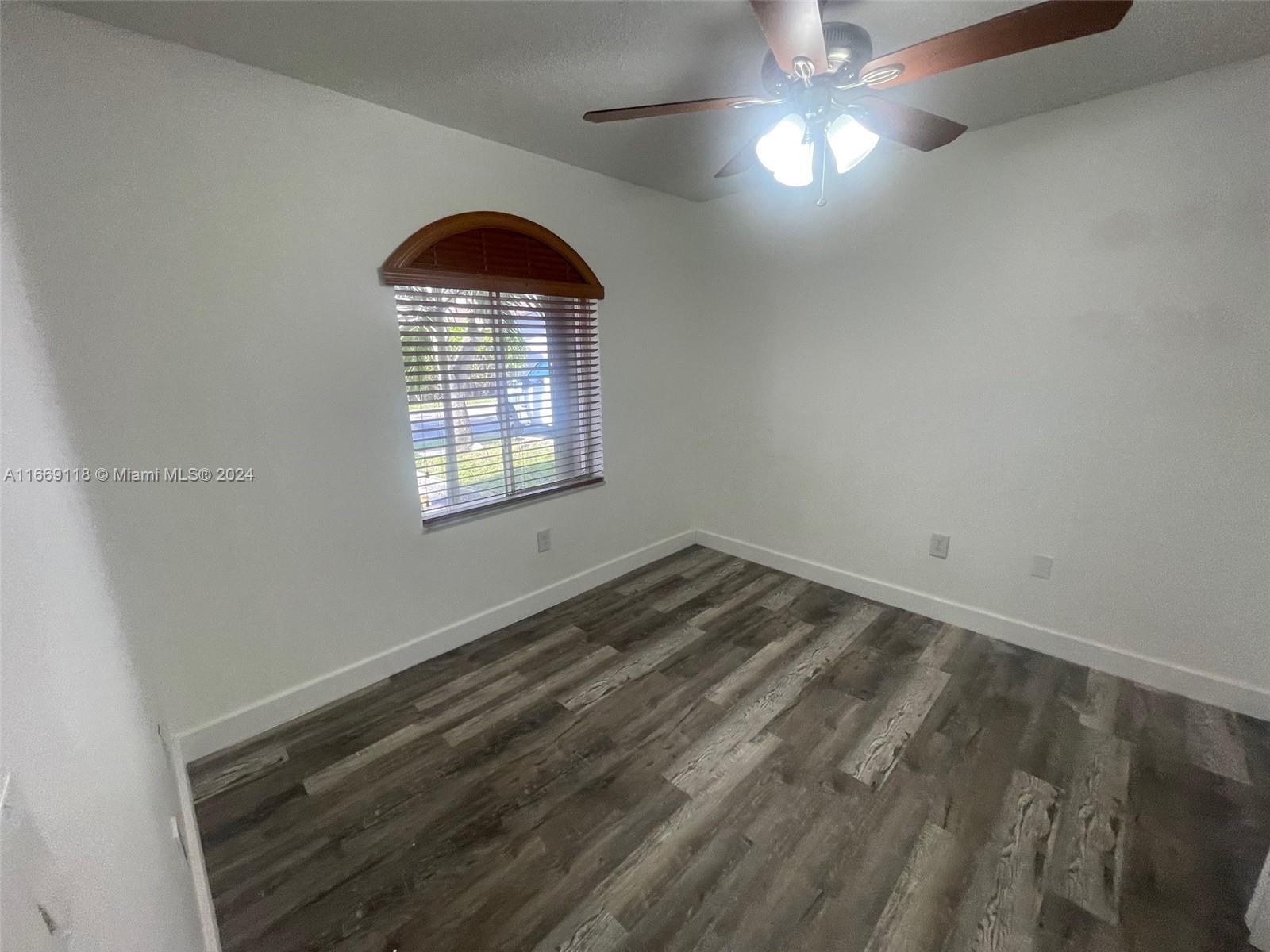 8540 NW 188th Ter # 2405