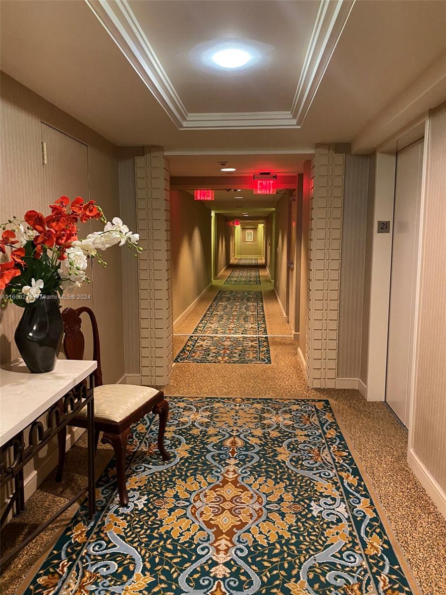 20185 E Country Club Dr # 2105