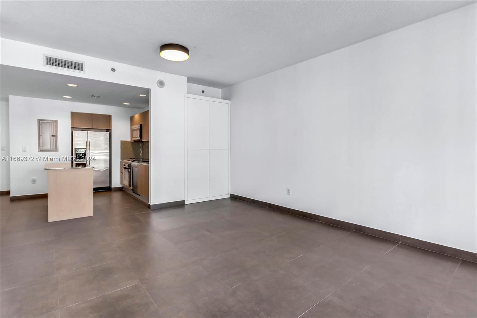 1050 Brickell Ave # 1808