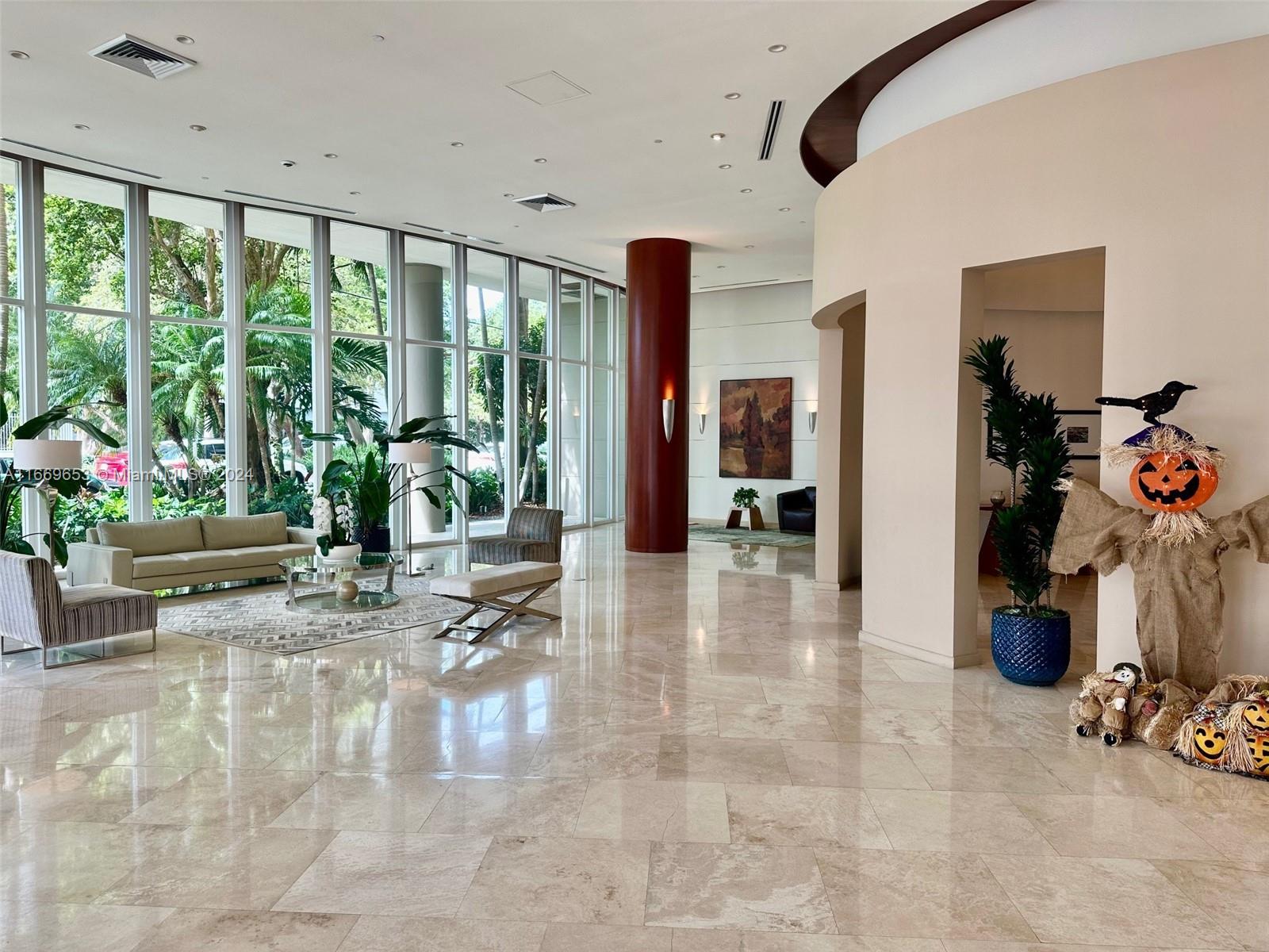 2475 Brickell Ave # 1905