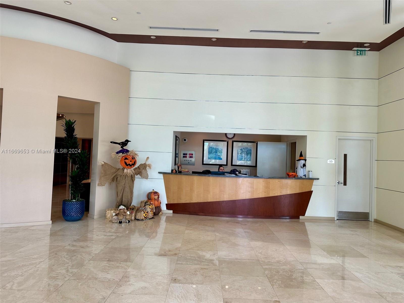 2475 Brickell Ave # 1905