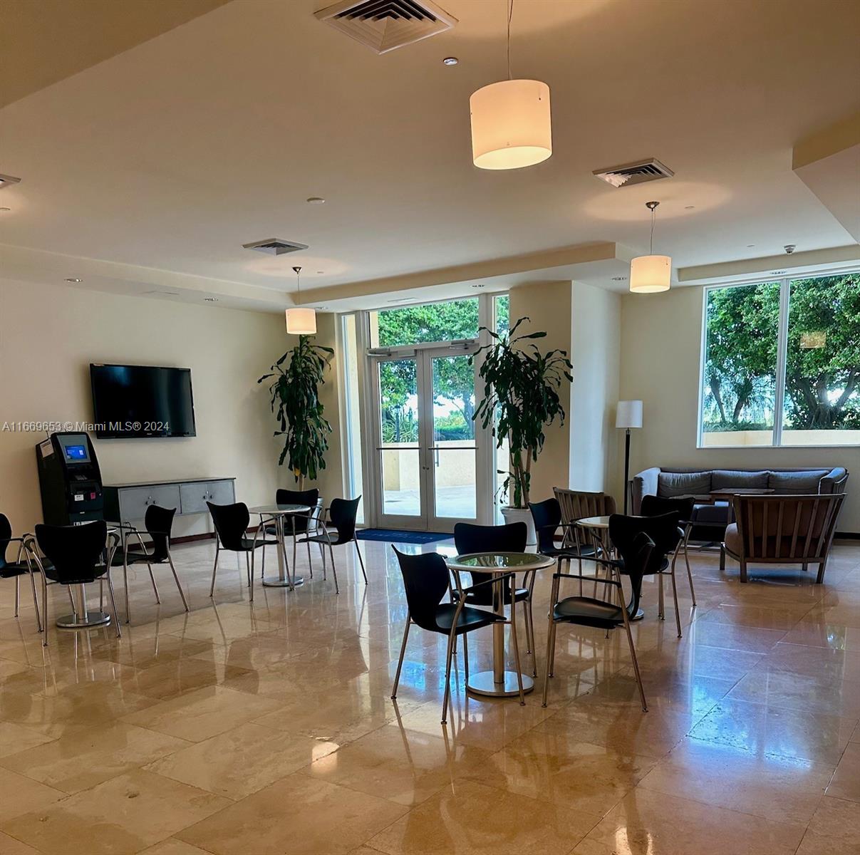2475 Brickell Ave # 1905