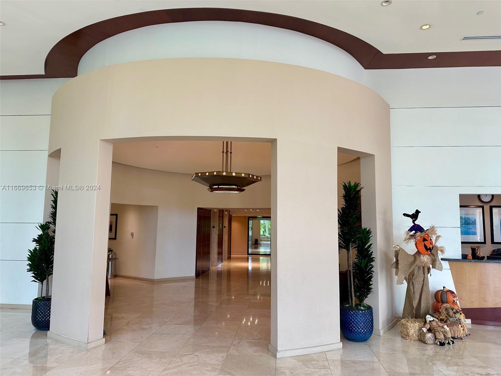 2475 Brickell Ave # 1905