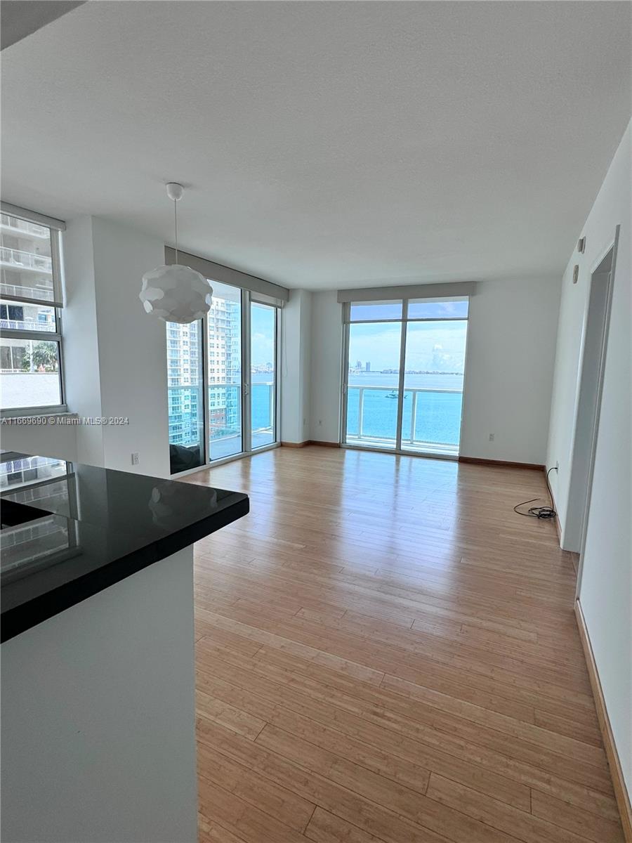 186 SE 12th Ter # 1109
