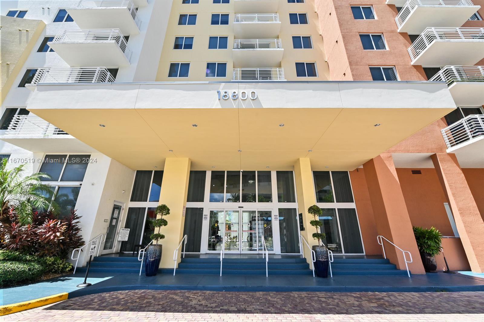 18800 NE 29th Ave Unit: PH8