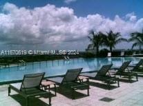 185 SW 7th St # 1606