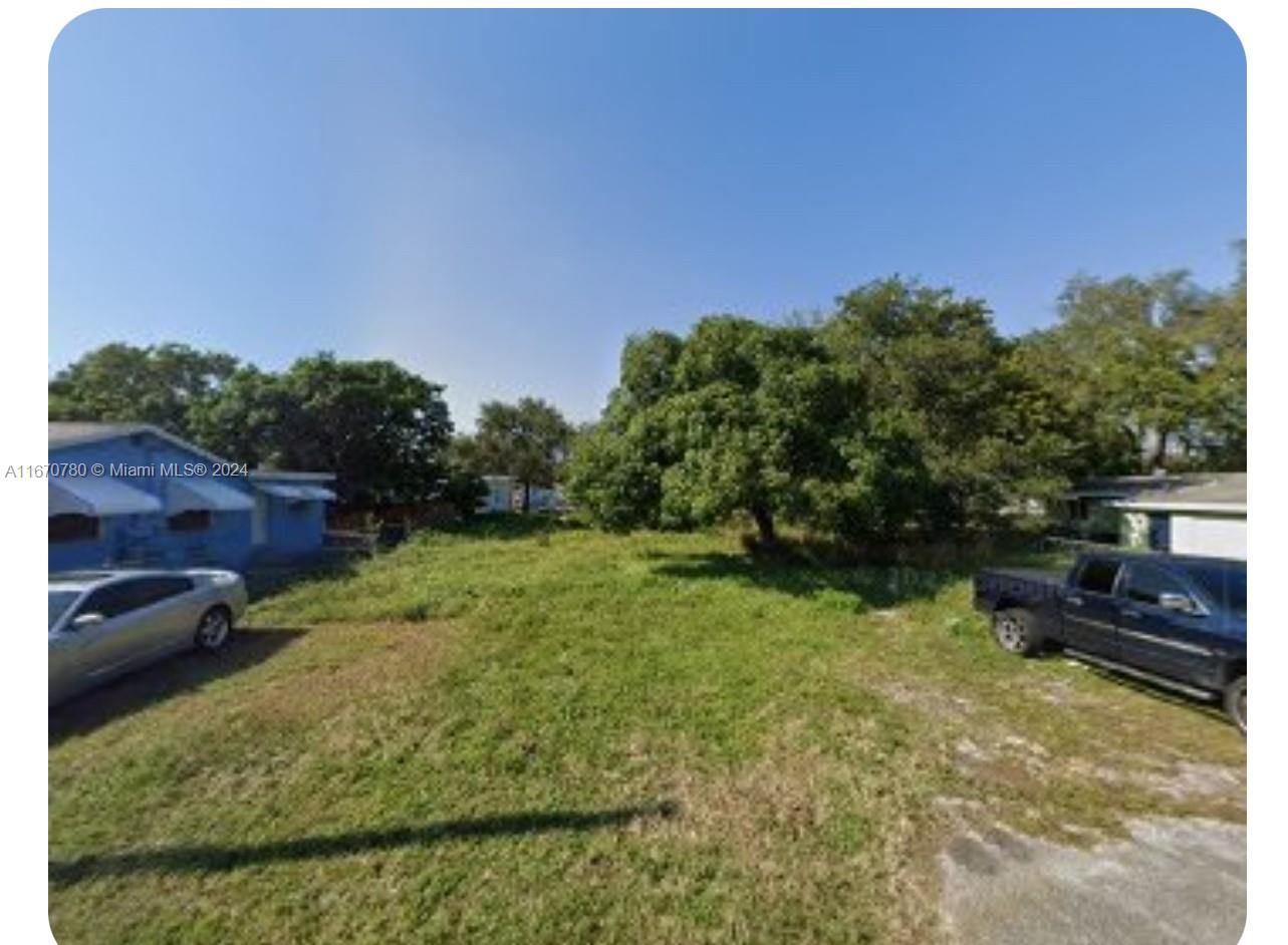 8048 NW 14th Ct
