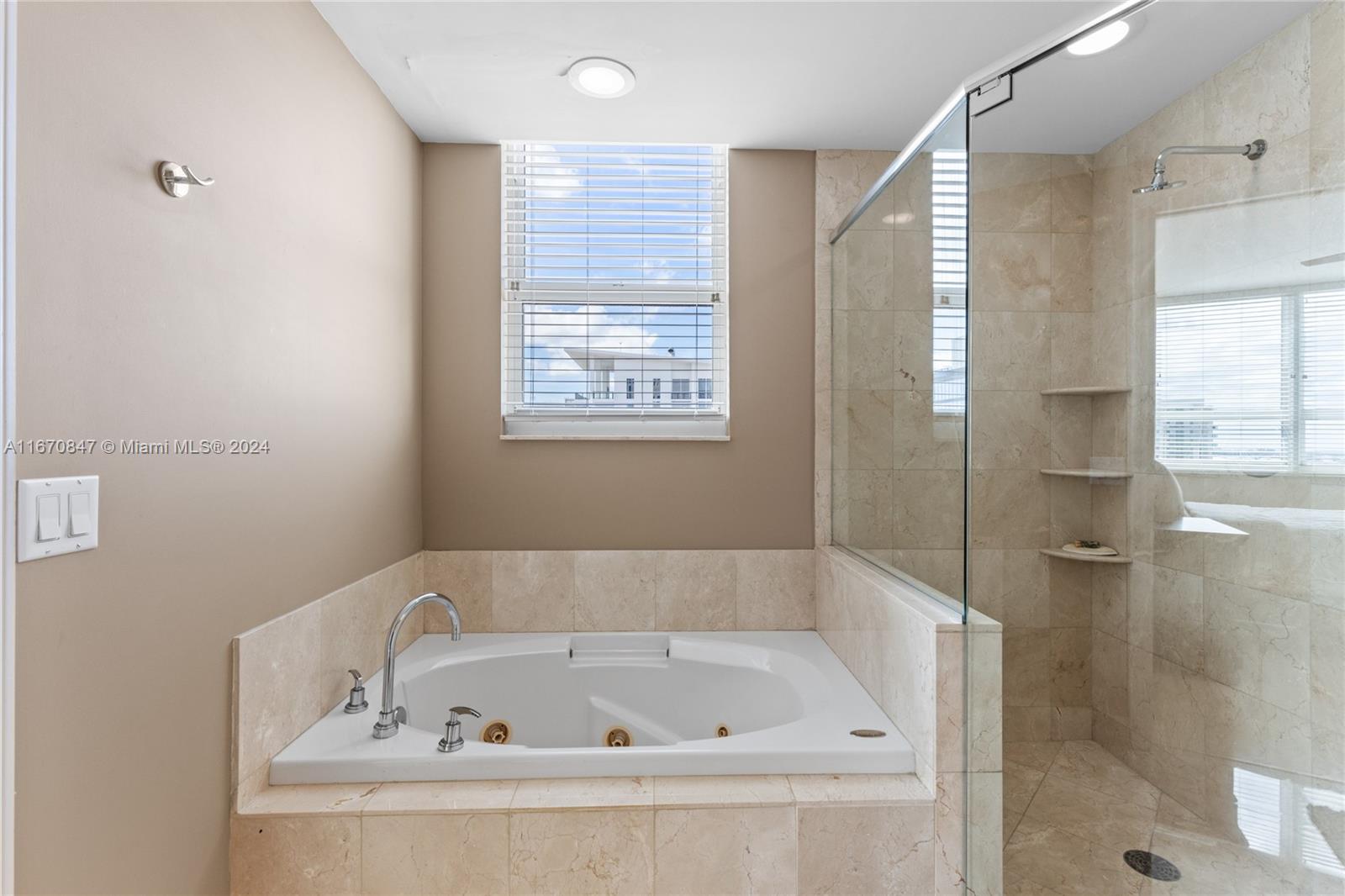 350 SE 2nd St # 2820