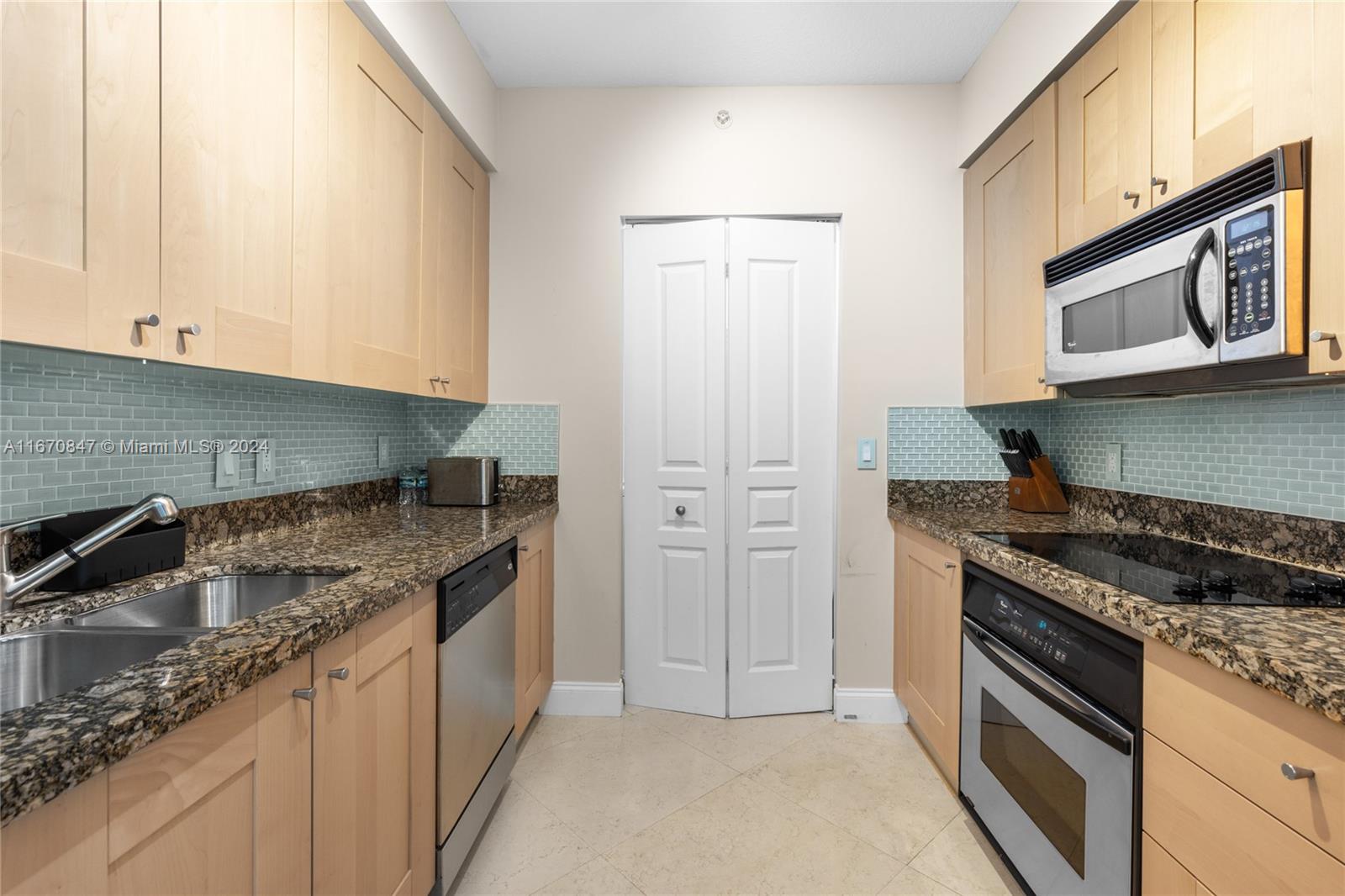 350 SE 2nd St # 2820