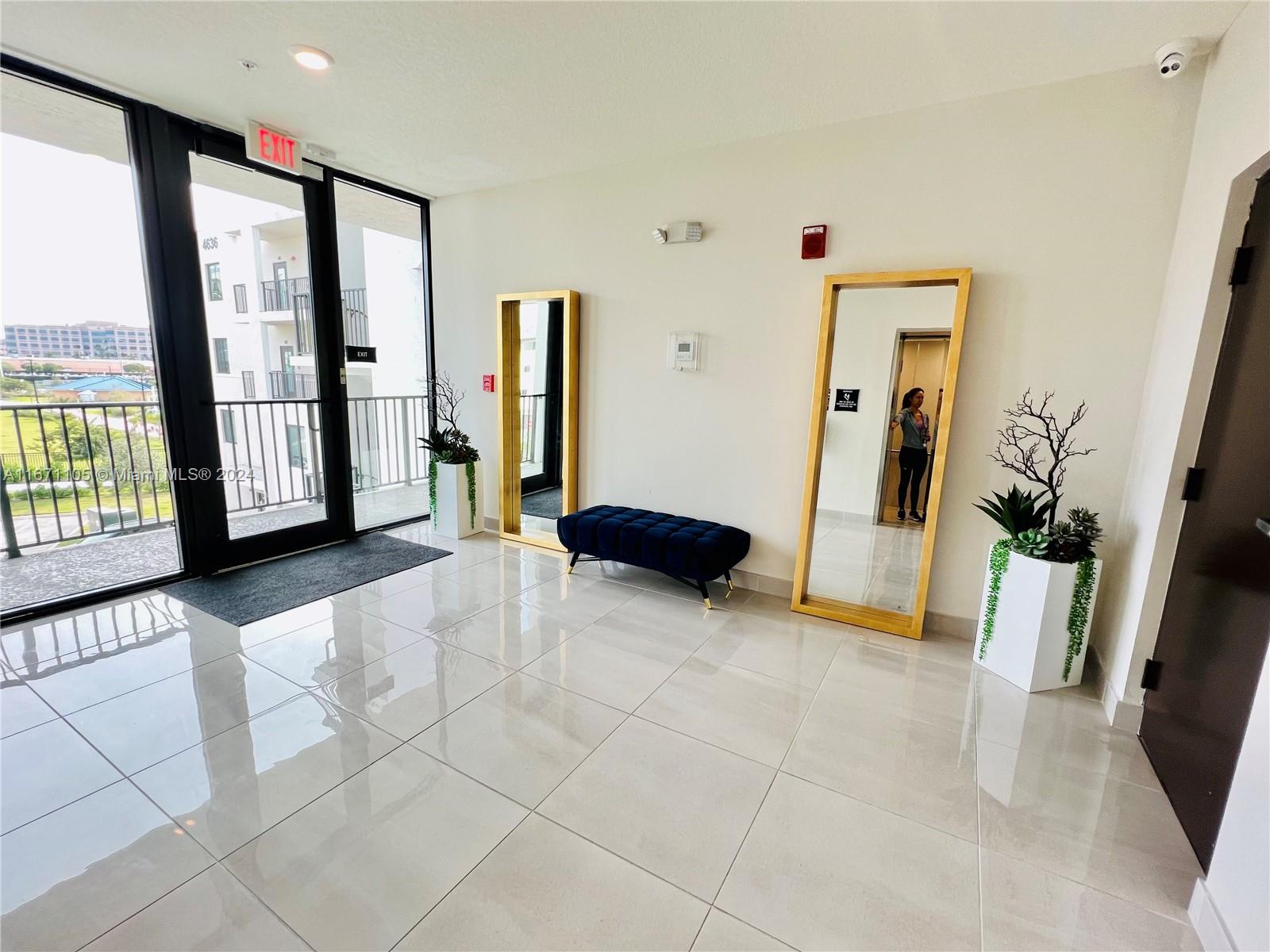 4640 NW 84 Avenue # 18
