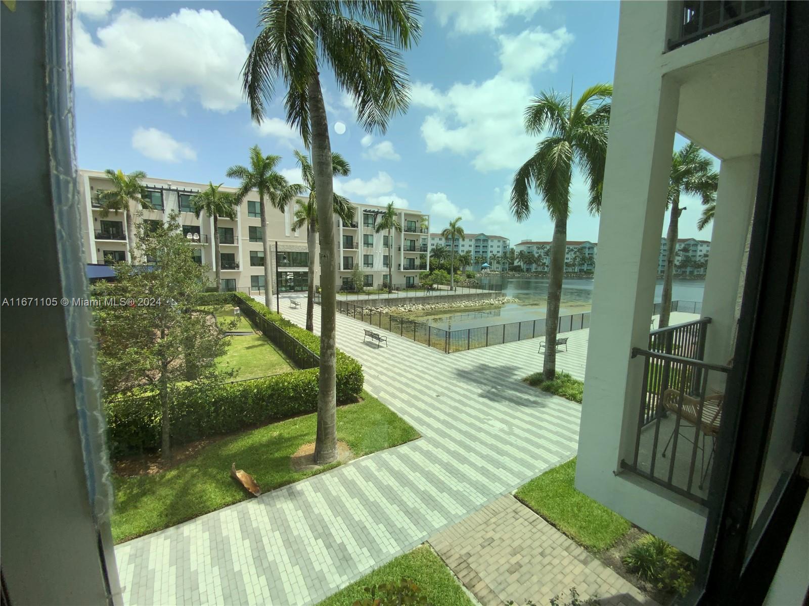 4640 NW 84 Avenue # 18