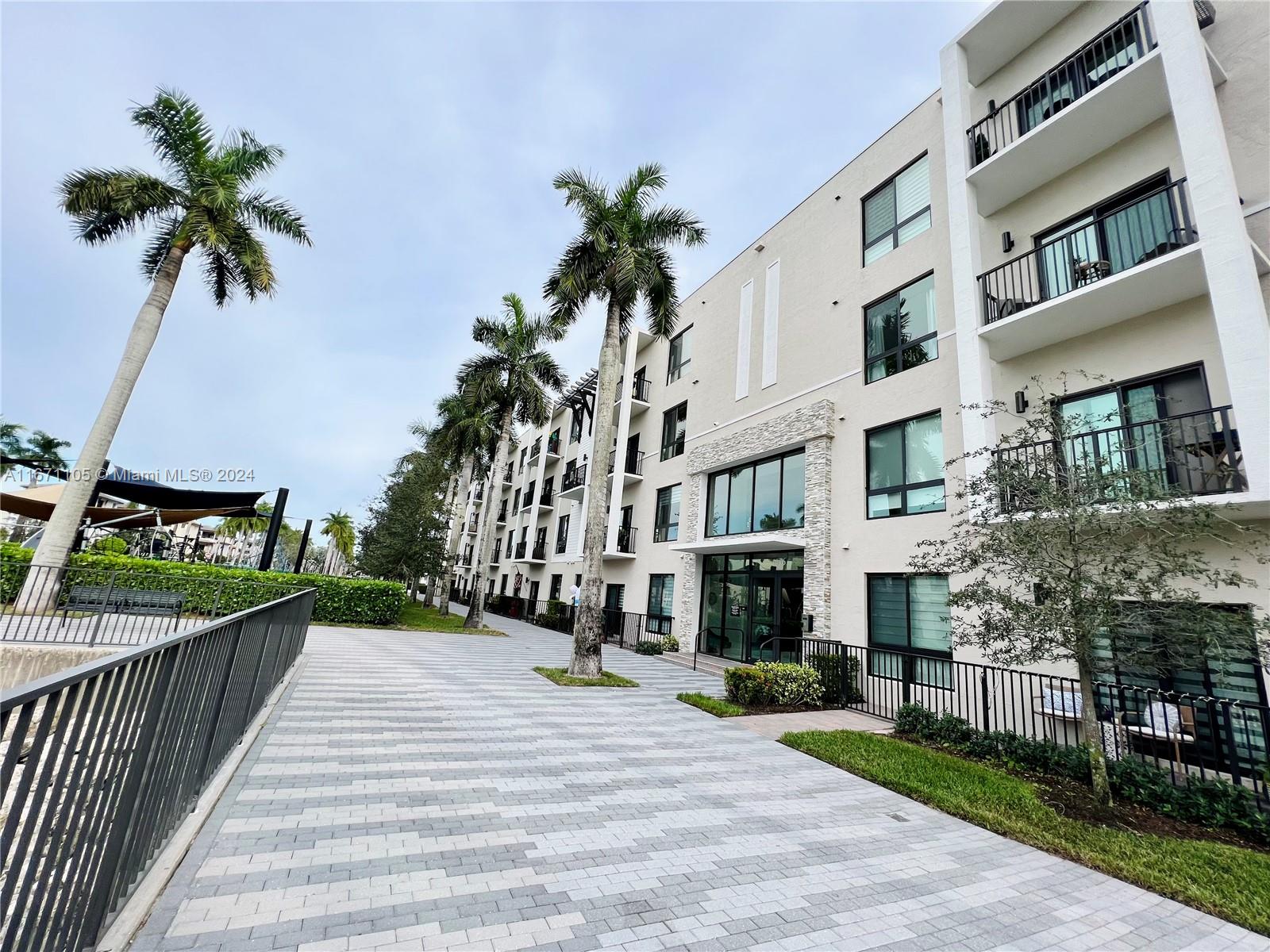 4640 NW 84 Avenue # 18