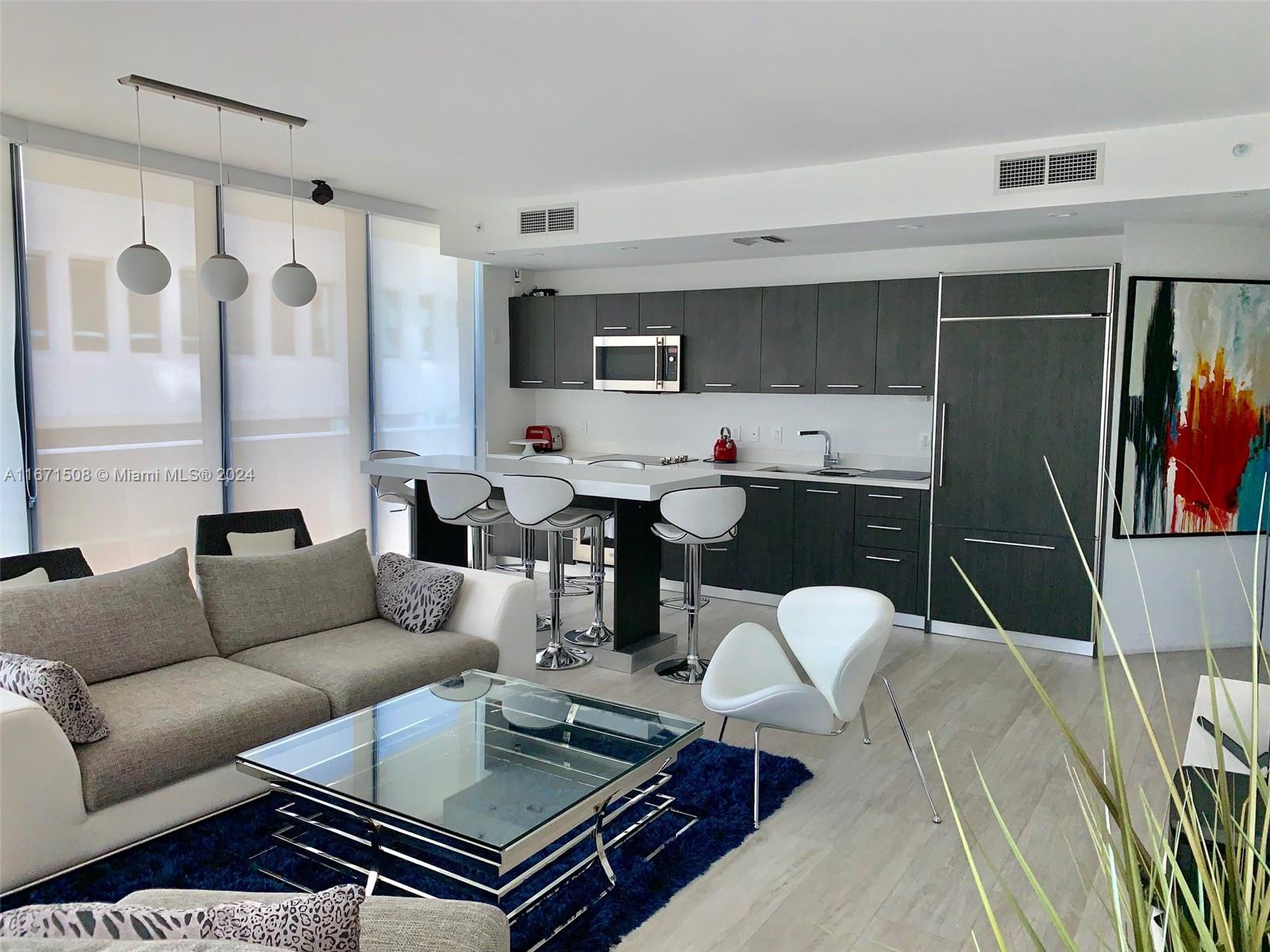 55 SW 9th St # 2706