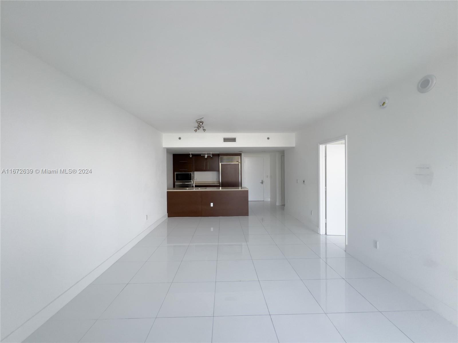 465 Brickell Ave # 4206