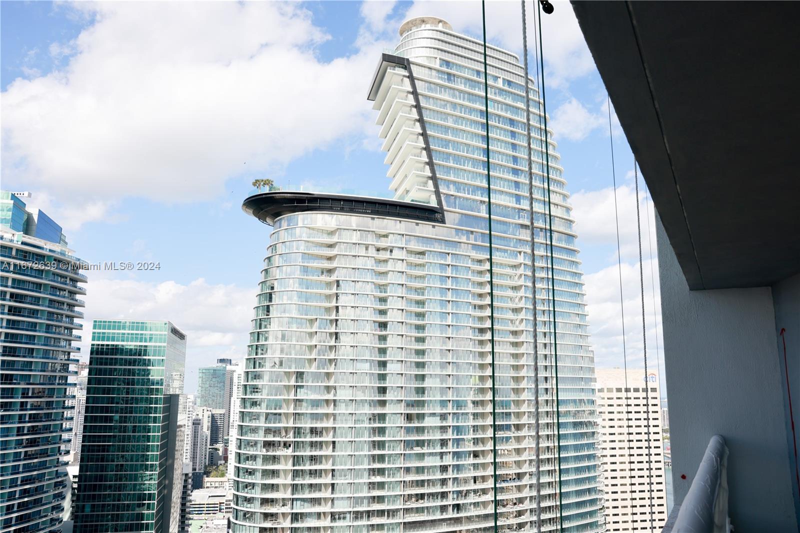 465 Brickell Ave # 4206