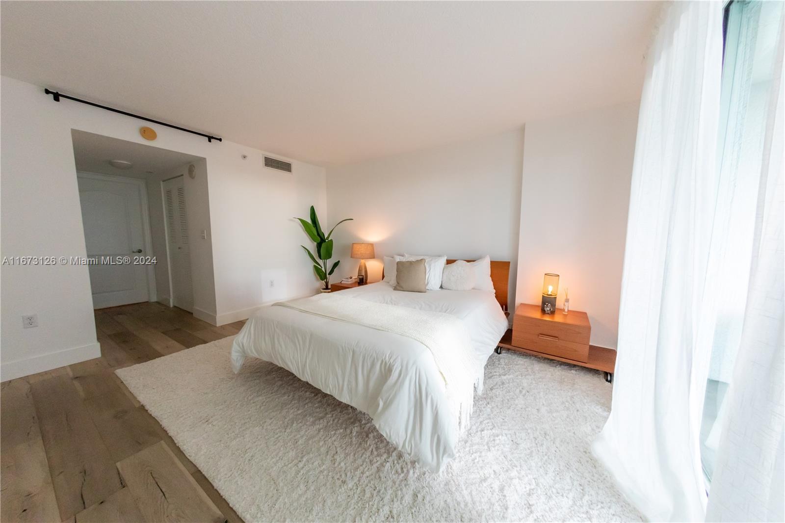 2101 Brickell Ave # 1010