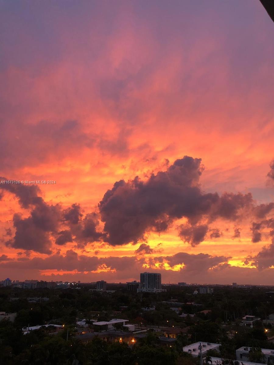 2101 Brickell Ave # 1010