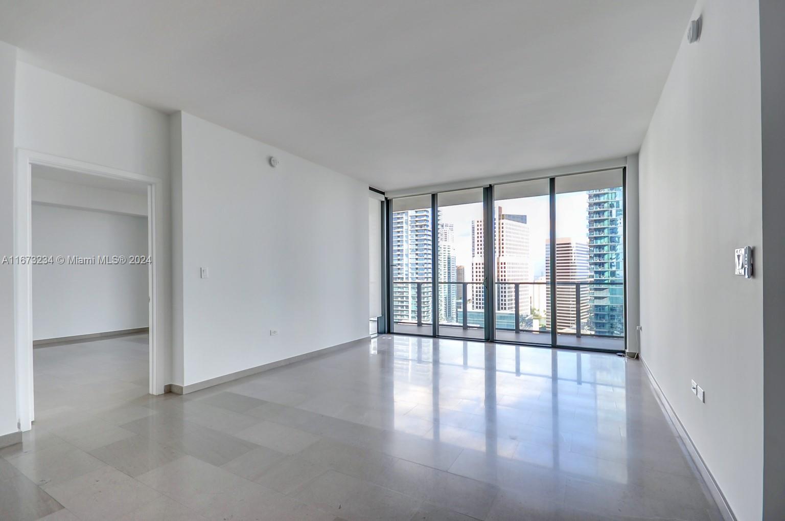 88 SW 7th St # 2503