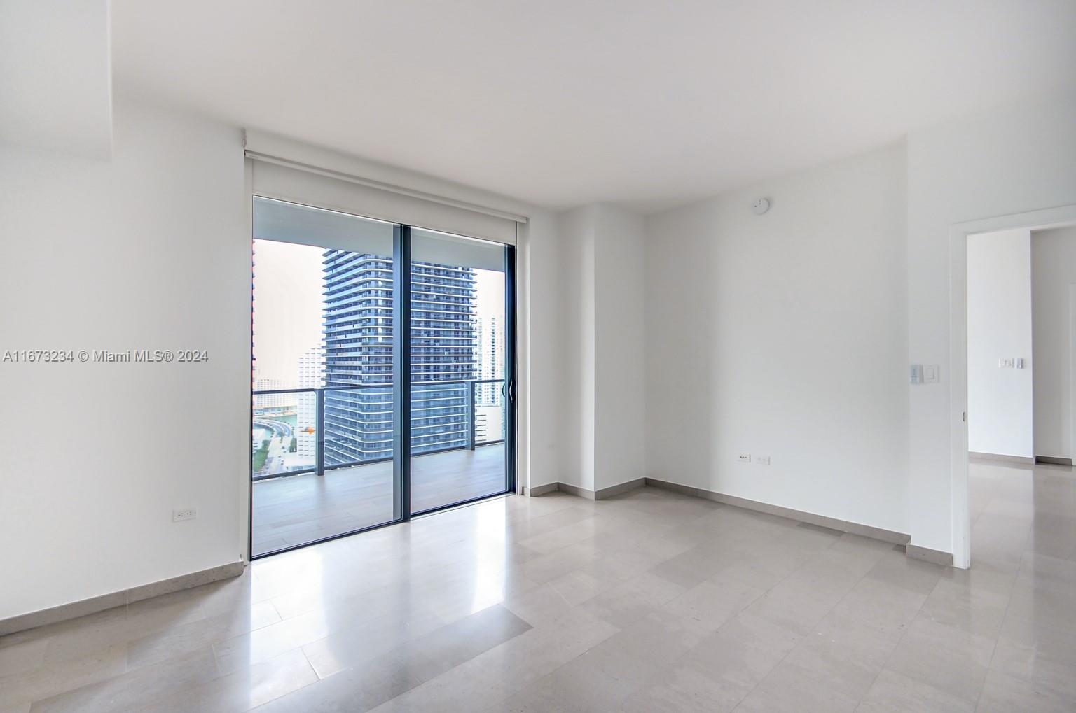 88 SW 7th St # 2503
