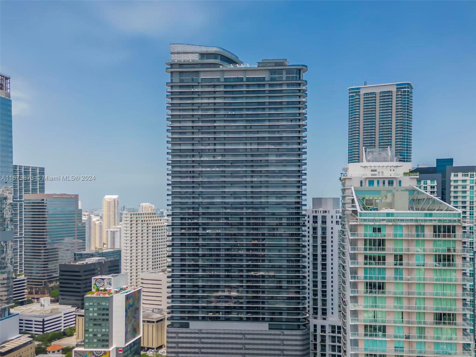 1000 Brickell Plz Unit: PH5105