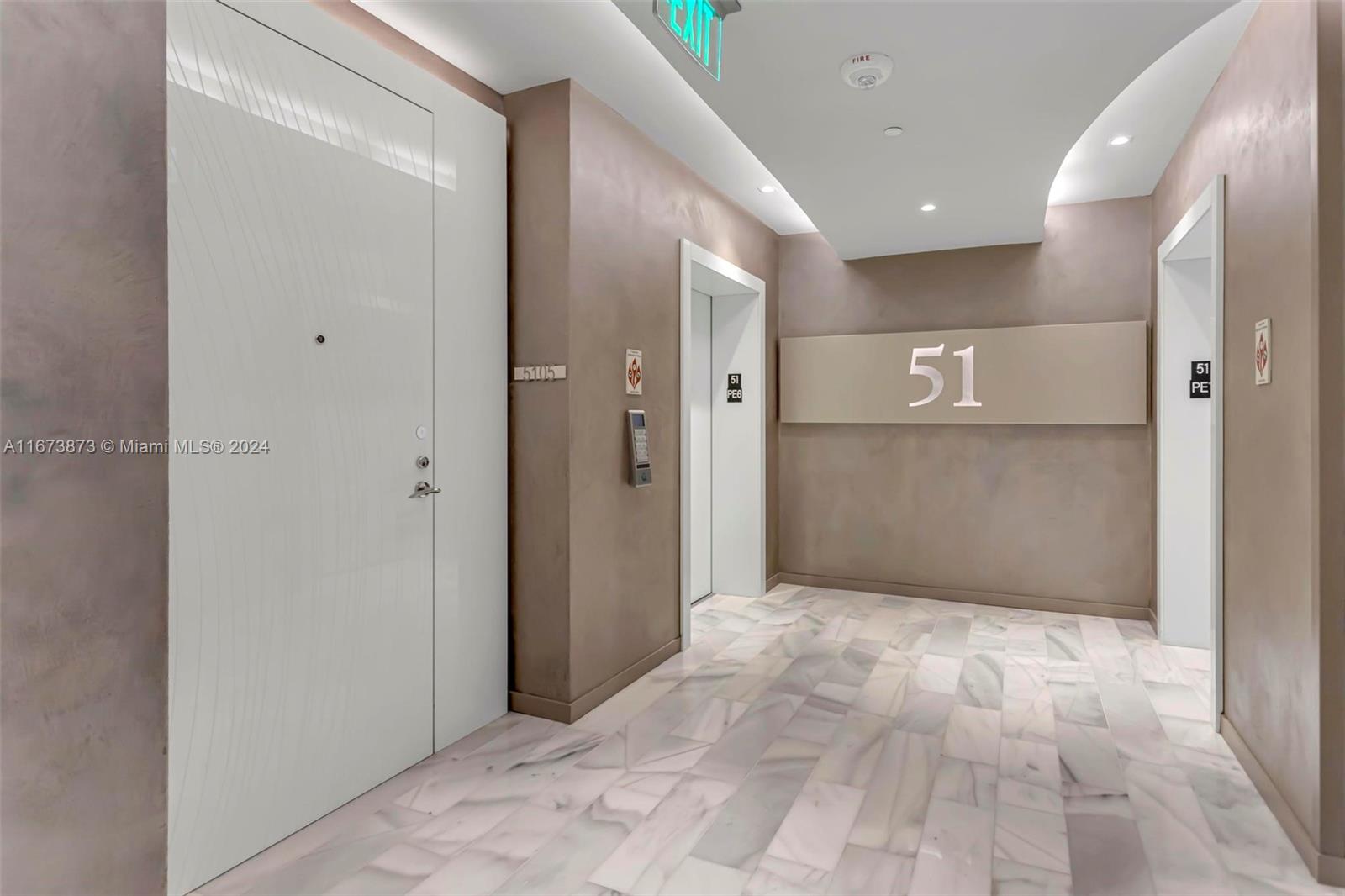 1000 Brickell Plz Unit: PH5105