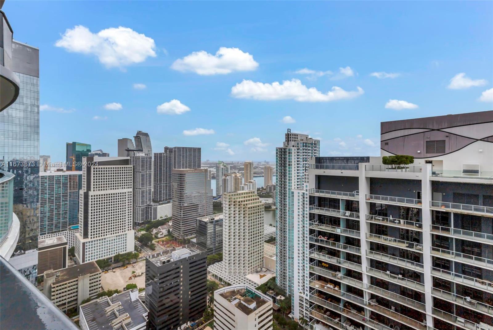 1000 Brickell Plz Unit: PH5105